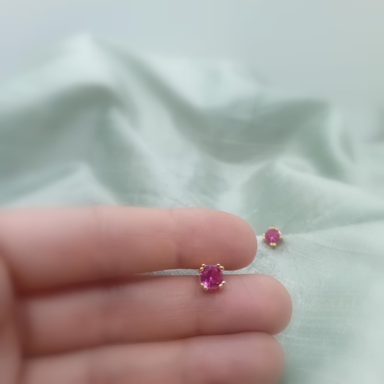 03fb1b1a-d860-47b4-890c-c1f7273e195c