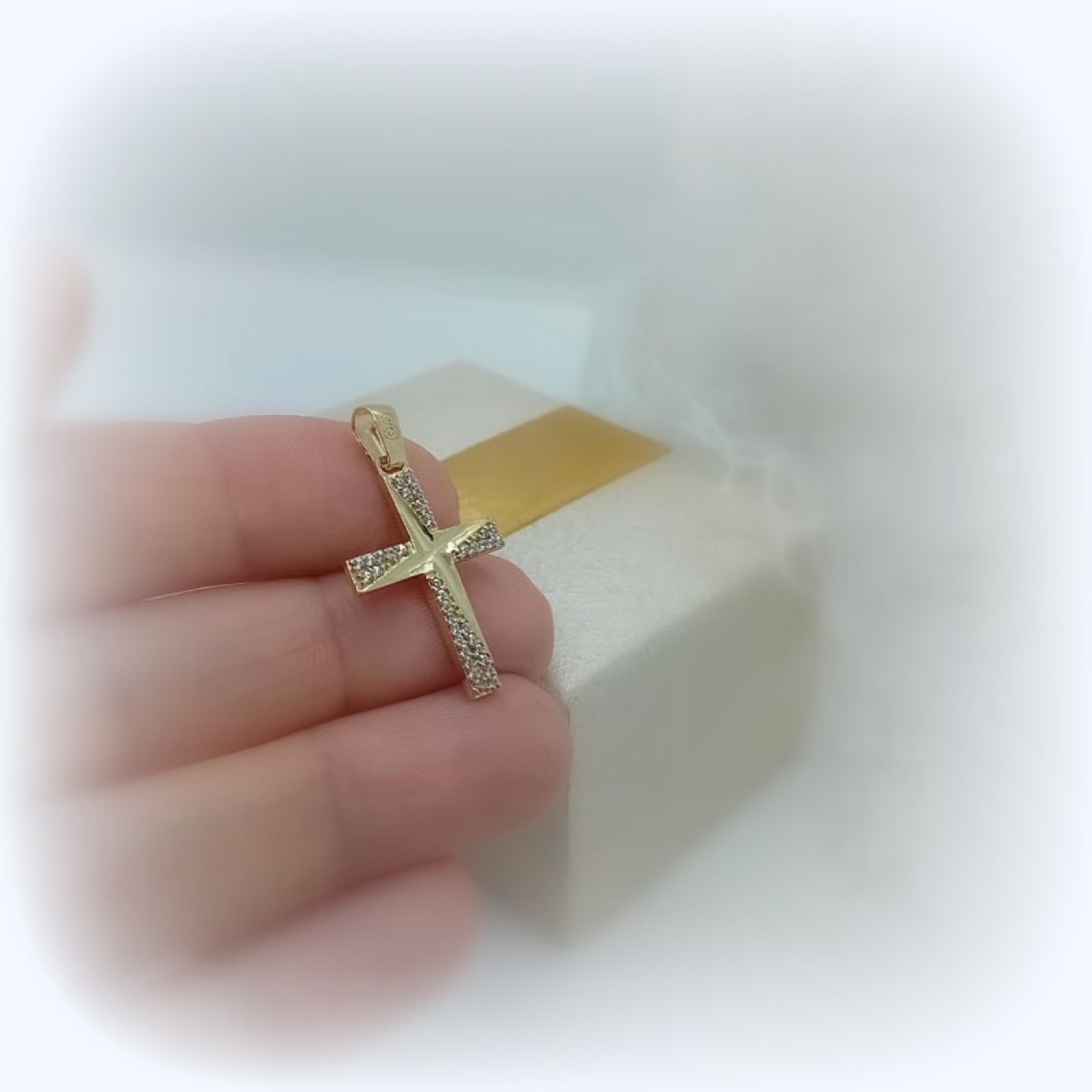 Σταυρός χρυσός γυναικείος GLAMOROUS