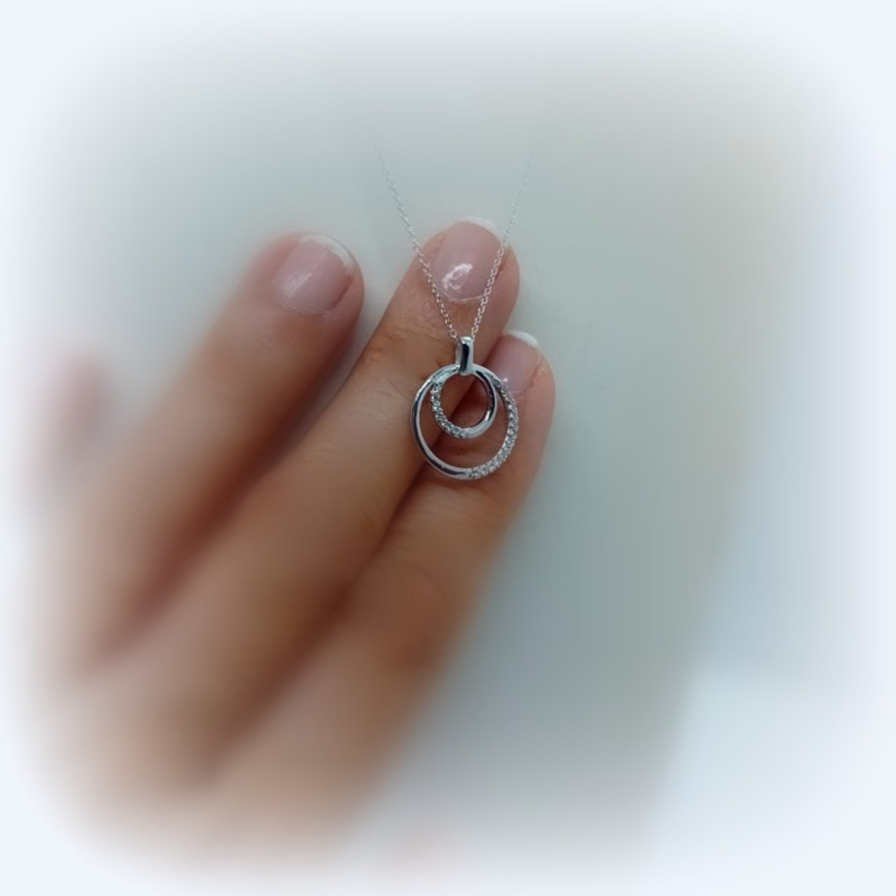Κολιέ ΛΕΥΚΟΧΡΥΣΟ κύκλοι με ζιργκόν