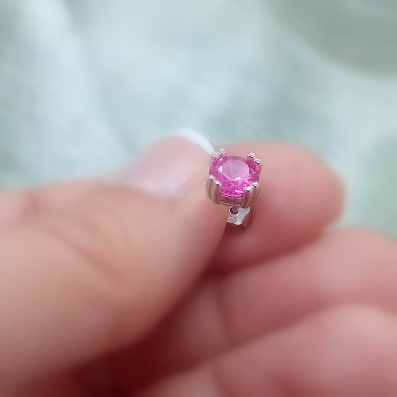 Σκουλαρίκια ασημένια καρφωτά με ζιργκόν ροζ magenta