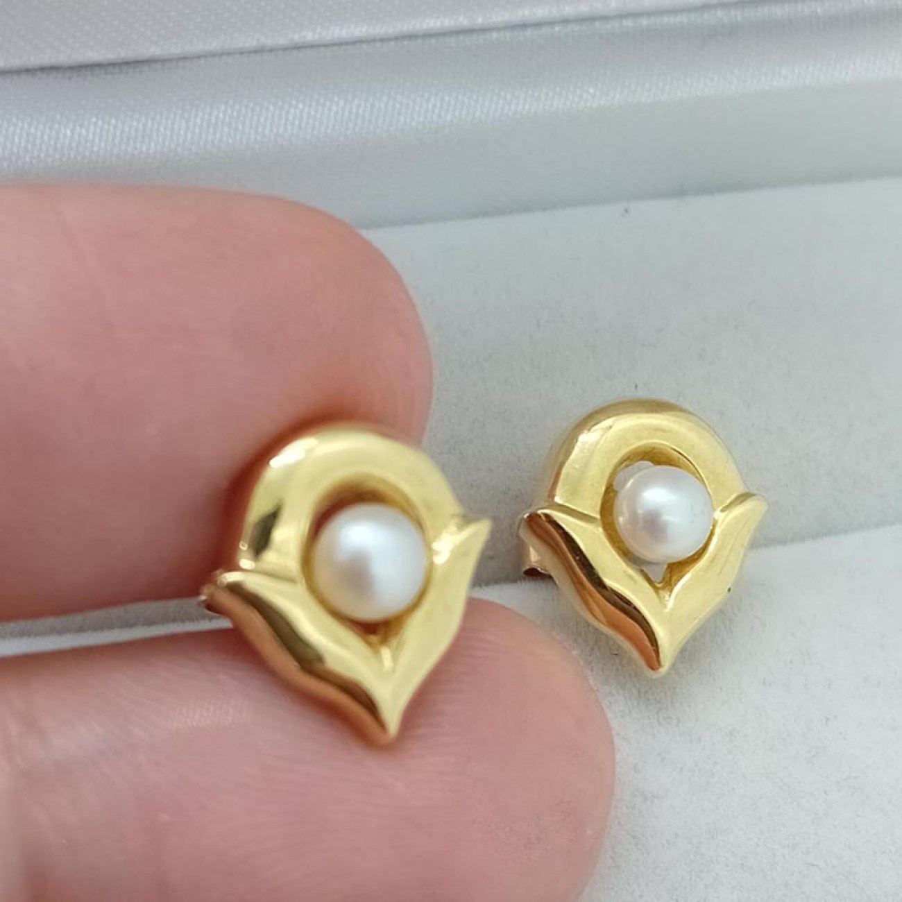 Σκουλαρίκια χρυσά Κ14 μαργαριτάρια