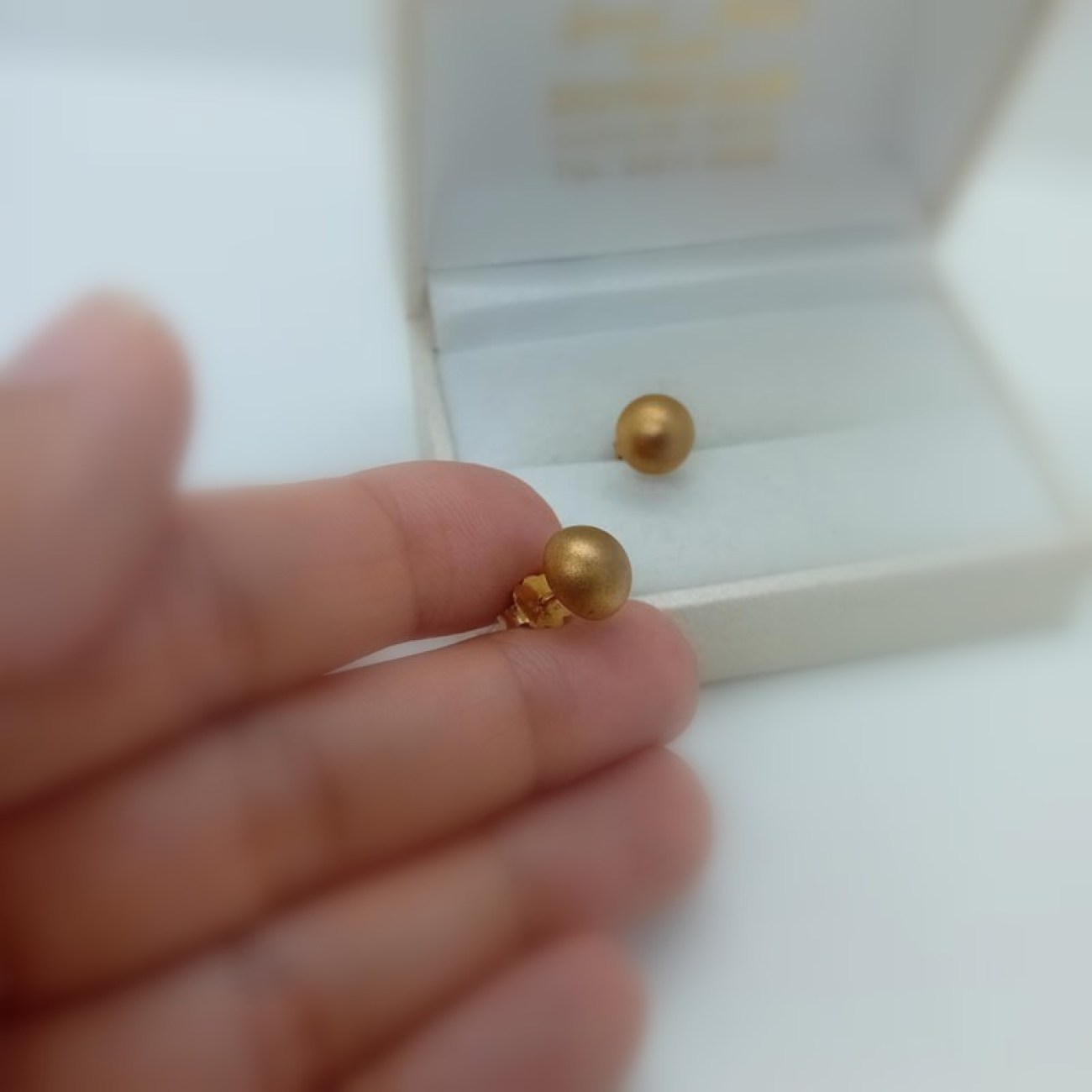 Μπίλιες σκουλαρίκια ματ χρυσά Κ14