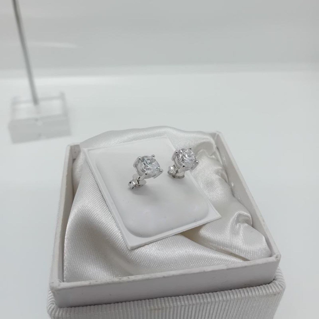 1ccda9a7-5e63-4650-87c5-8e0137514eee