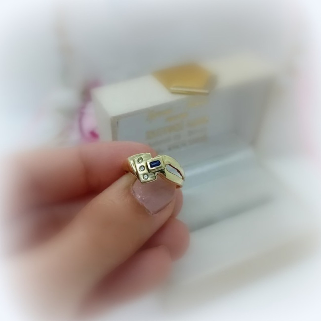 1ffef048-2b8f-4fea-8c09-e53ef68124a5