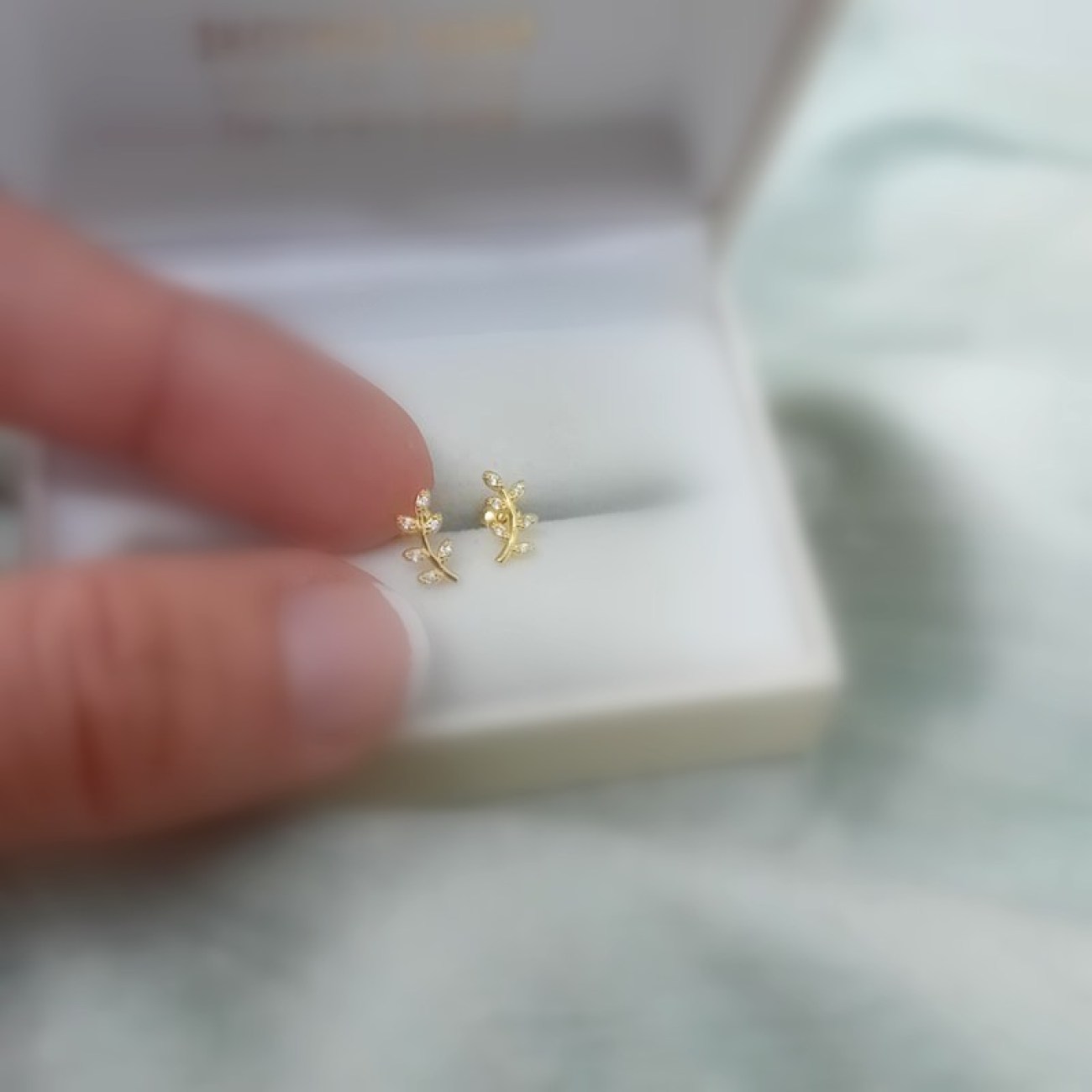 2004d8fa-4bfc-4e6e-98bc-ddae7f4003e7