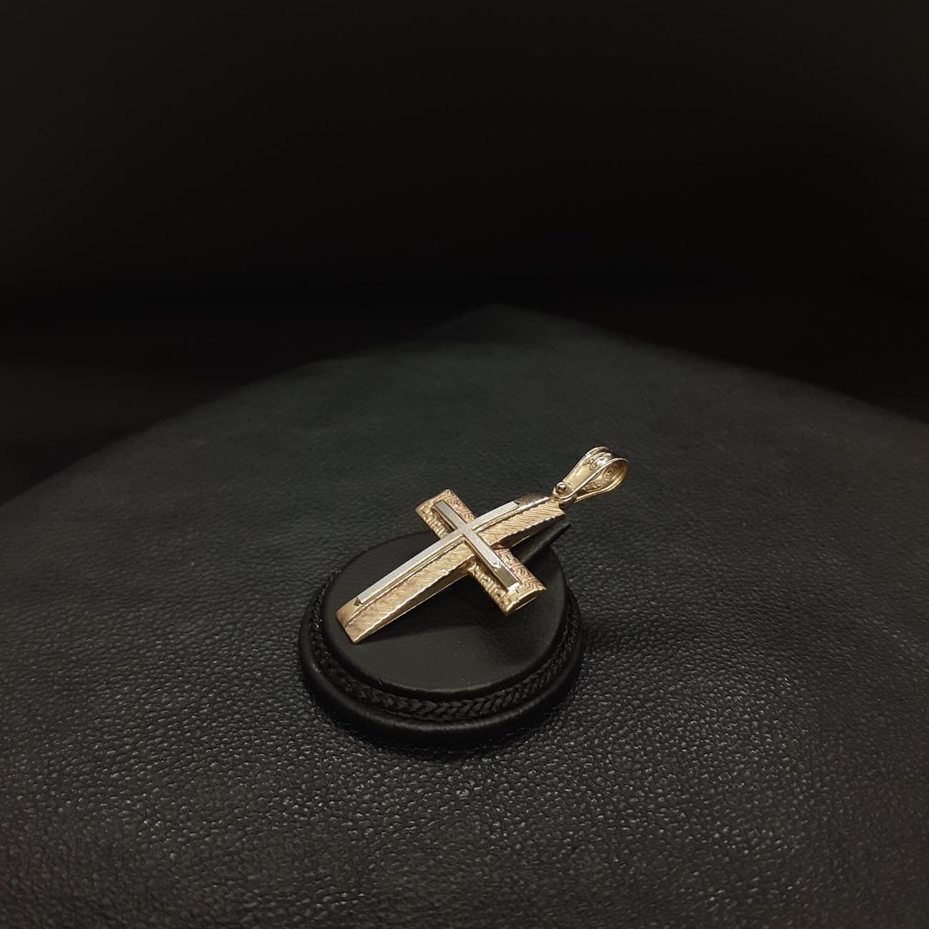 Σταυρός χρυσός