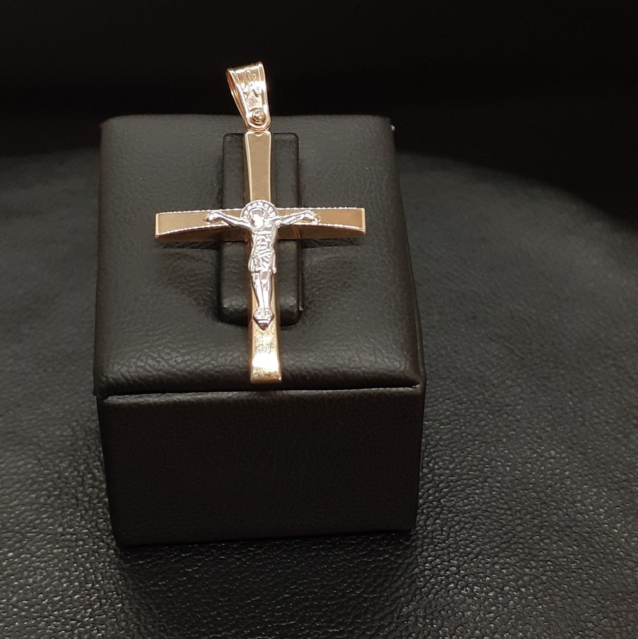 Σταυρός χρυσός Εσταυρωμένος