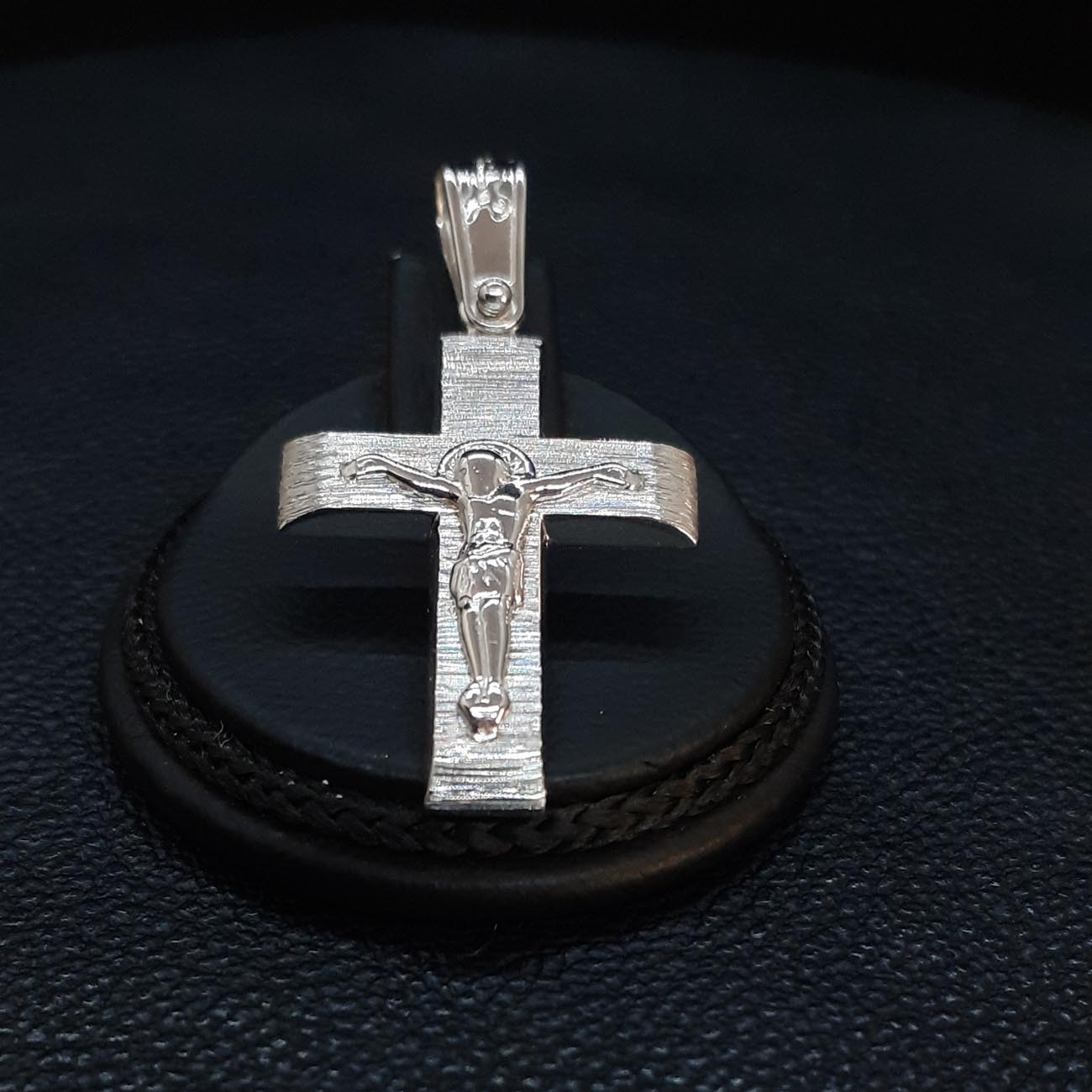 Σταυρός λευκόχρυσος Κ14 Εσταυρωμένος