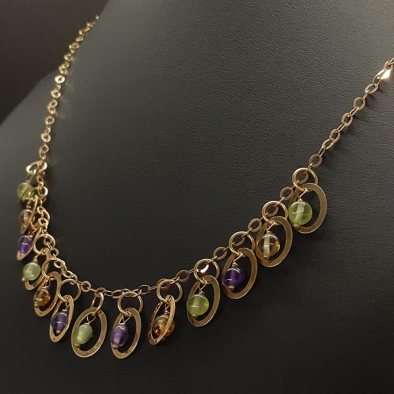 Χρυσό κολιέ μποέμ στυλ ημιπολύτιμοι λίθοι