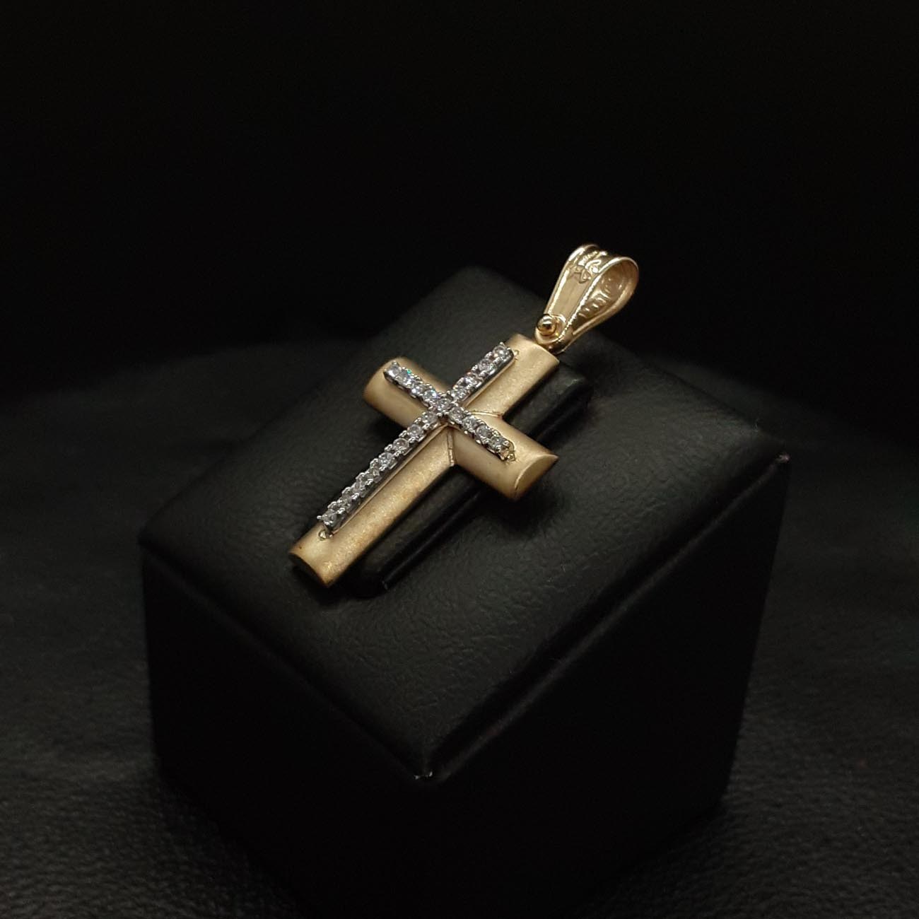 Σταυρός χρυσός ΜΑΤ 14 Καράτια με ζιργκόν