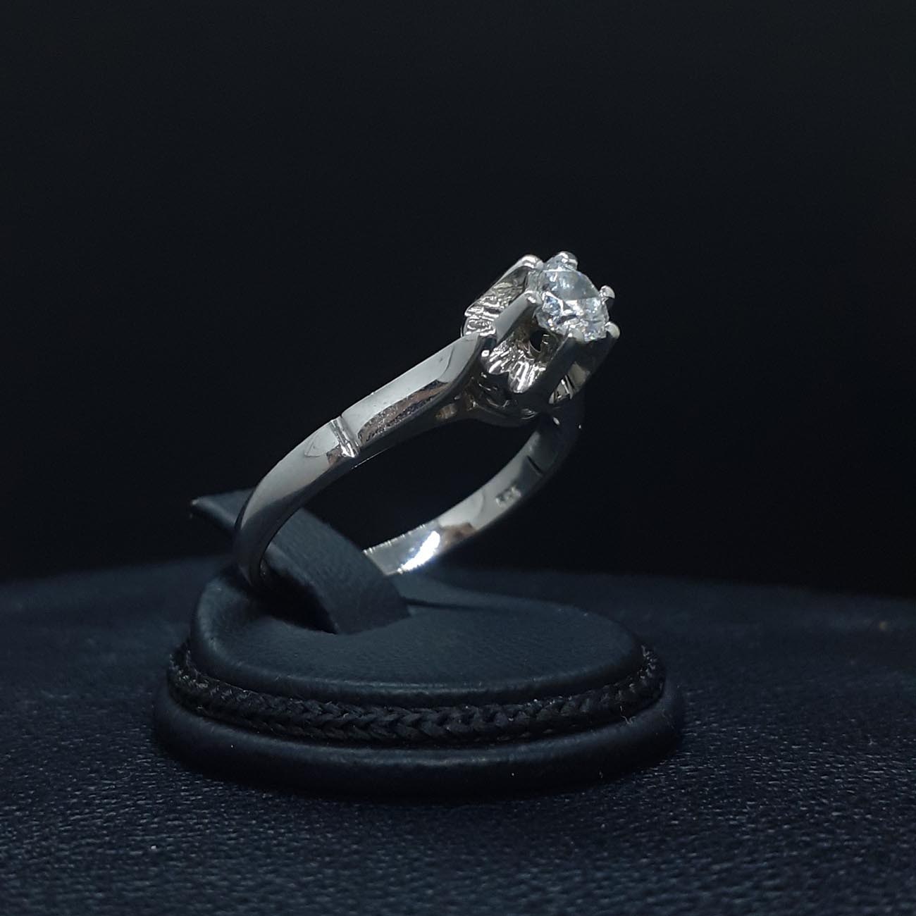 Μονόπετρο λευκόχρυσο Κ14 κεντρικό λευκό ζιργκόν