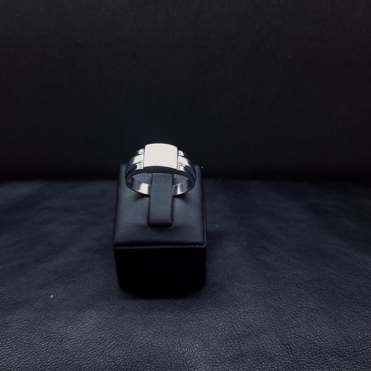 Λευκόχρυσο δαχτυλίδι K14