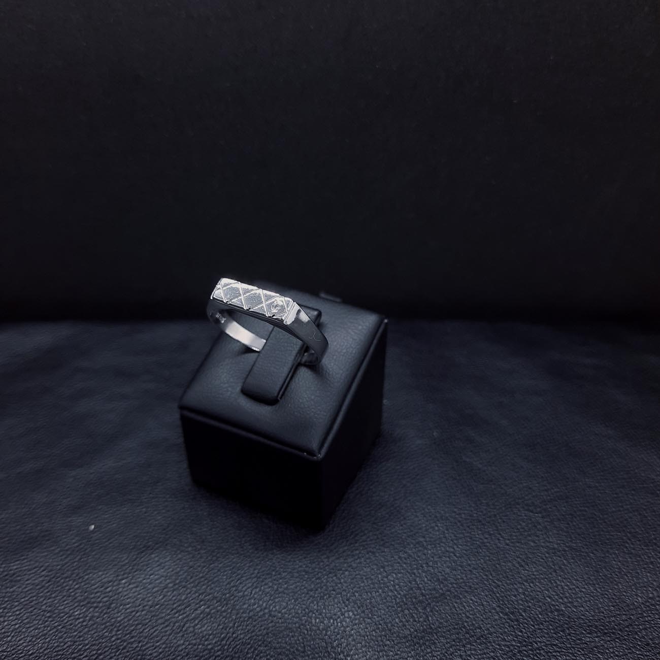 Λευκόχρυσο δαχτυλίδι Κ14