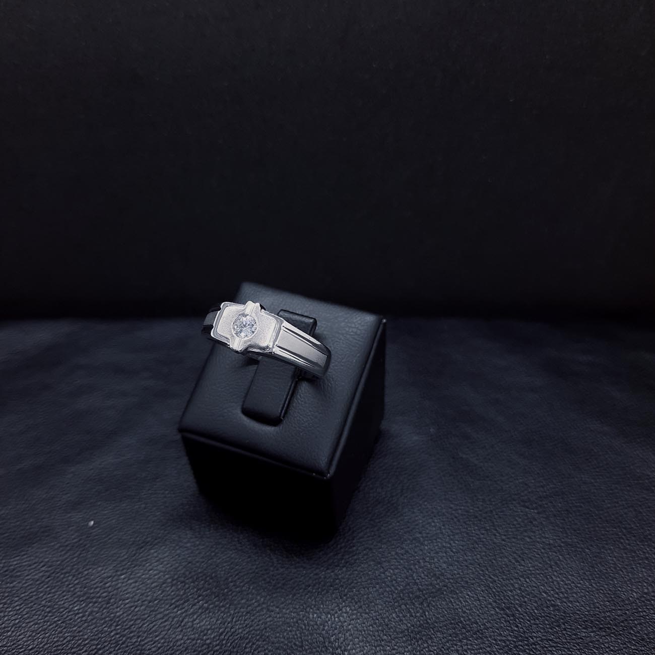 Λευκόχρυσο δαχτυλίδι K14