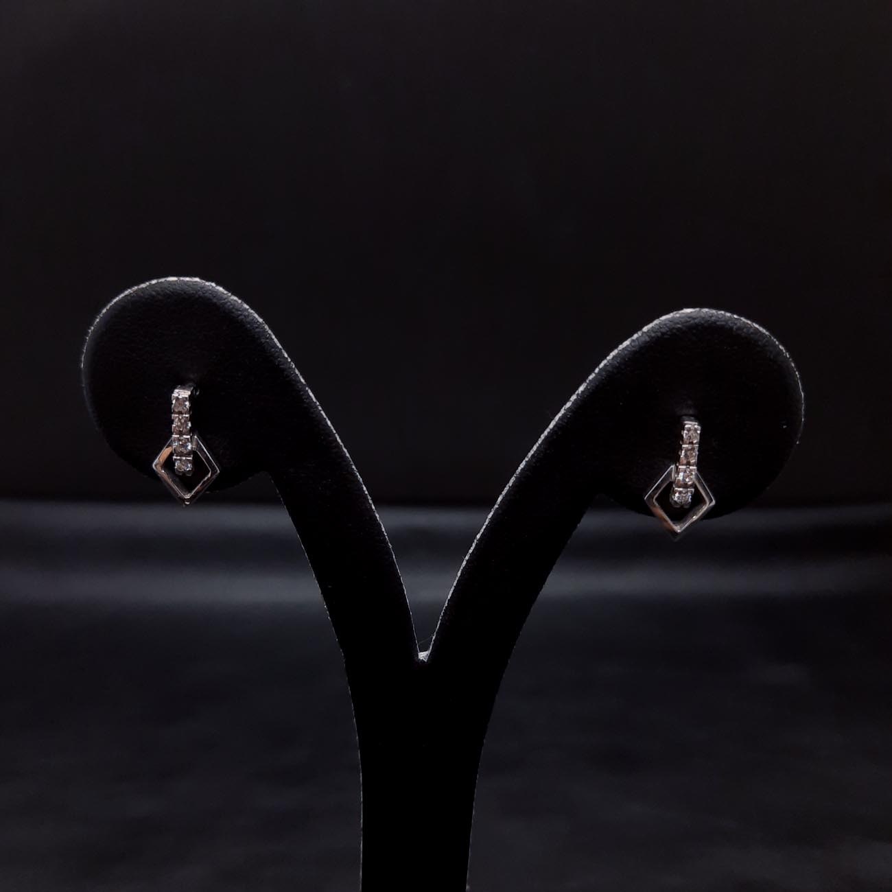 Σκουλαρίκια λευκόχρυσα Κ14