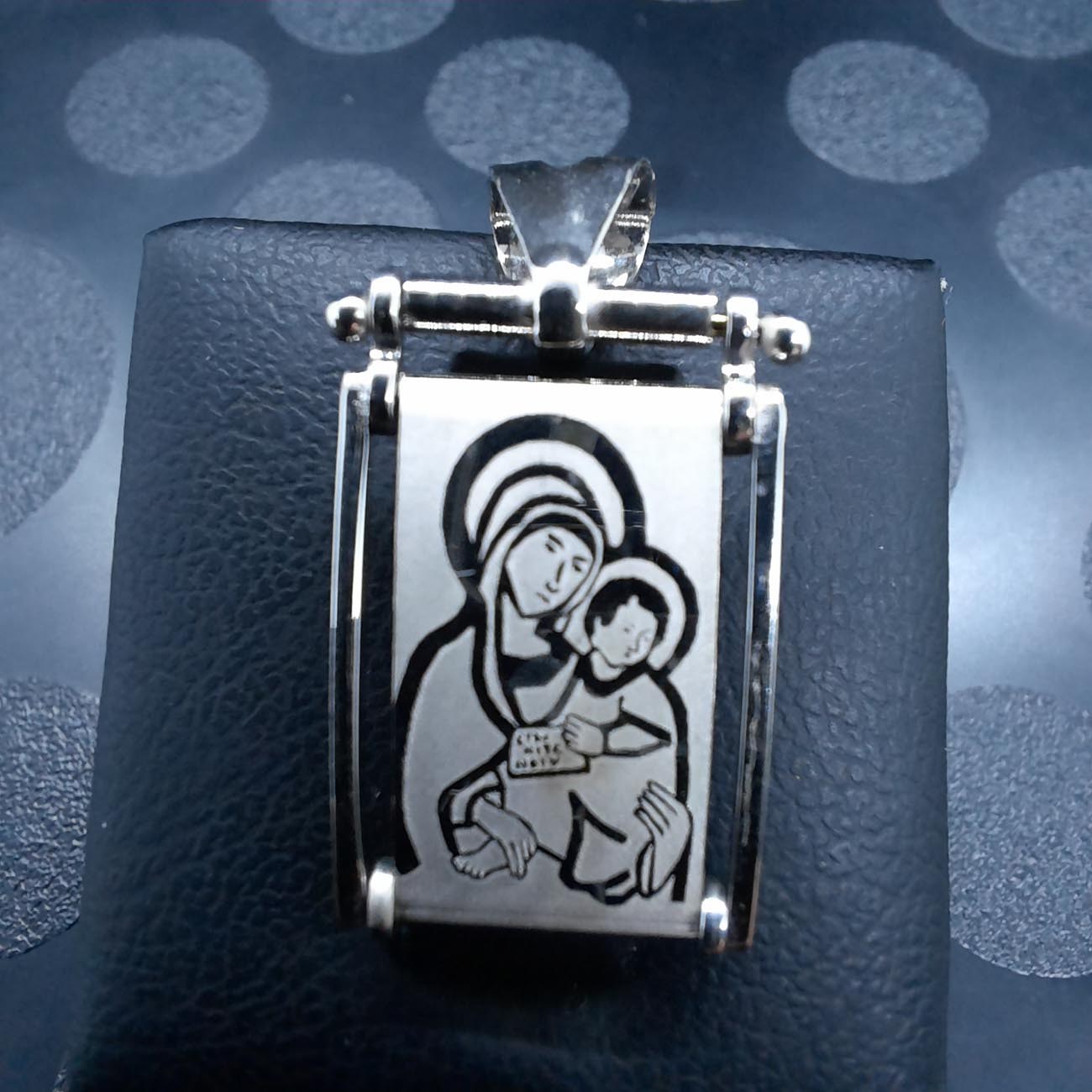 Λευκόχρυσο φυλακτό Παναγίτσα