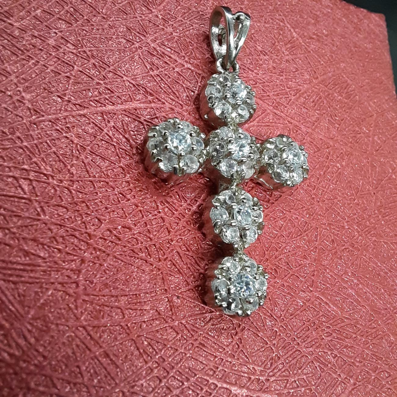 Ασημένιος σταυρός με ζιργκόν