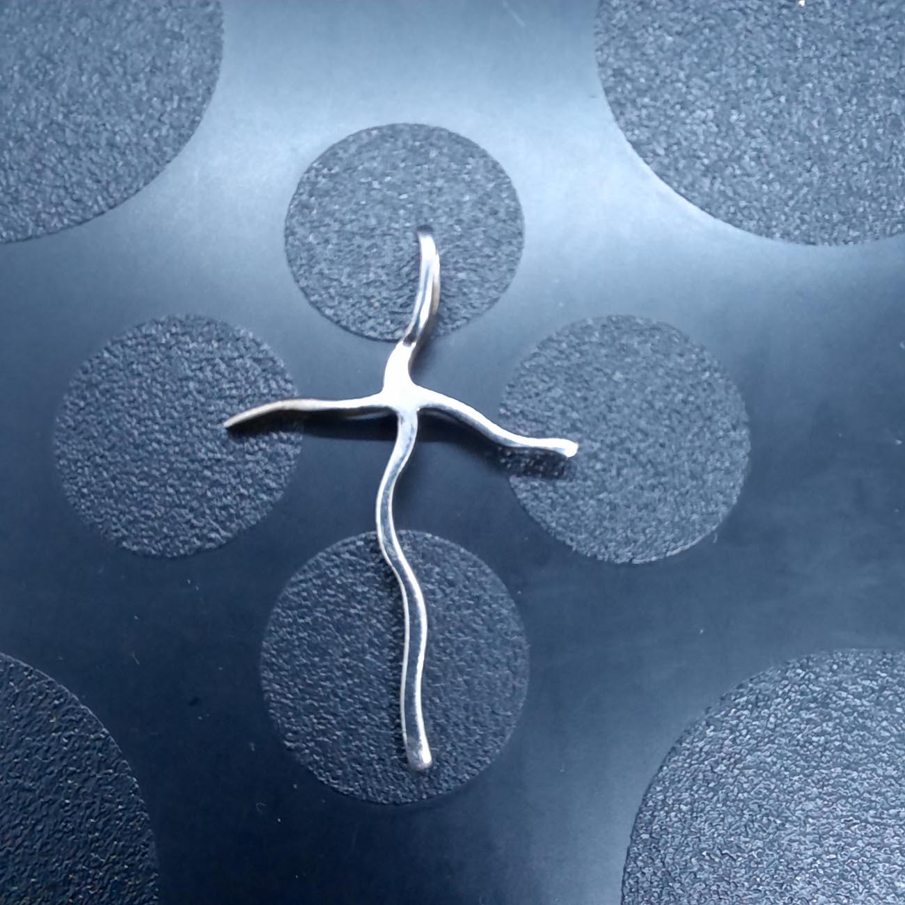 Ασημένιος σταυρός wave