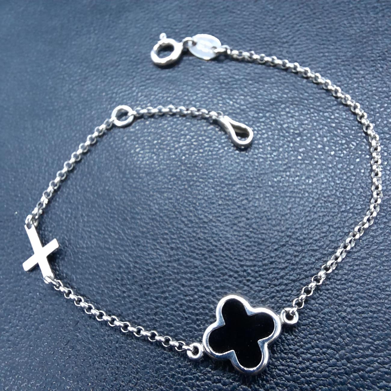 Ασημένιο βραχιόλι με 2 σταυρούς