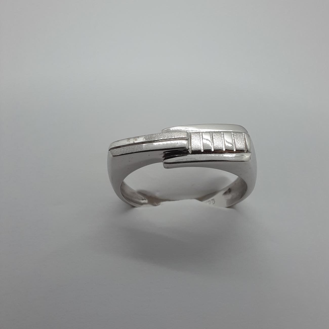 Λευκόχρυσο δαχτυλίδι Κ14 