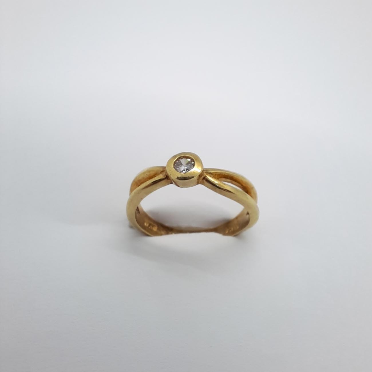 Χρυσό μονόπετρο Κ14