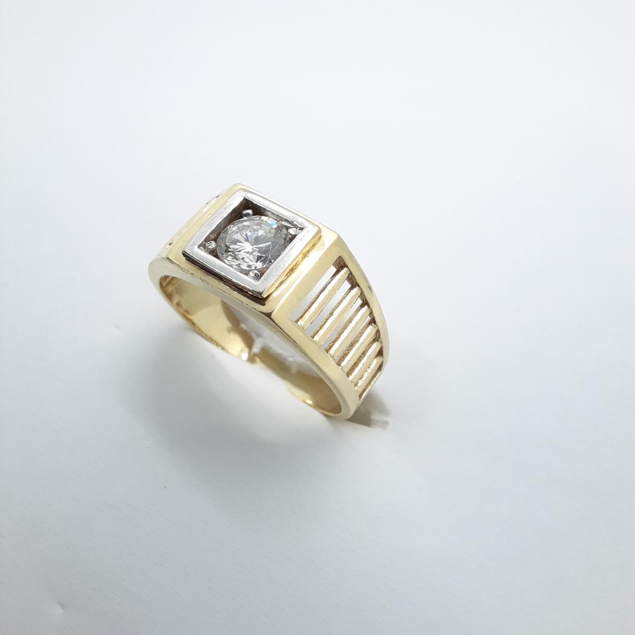 Χρυσό δαχτυλίδι αντρικό Κ14 