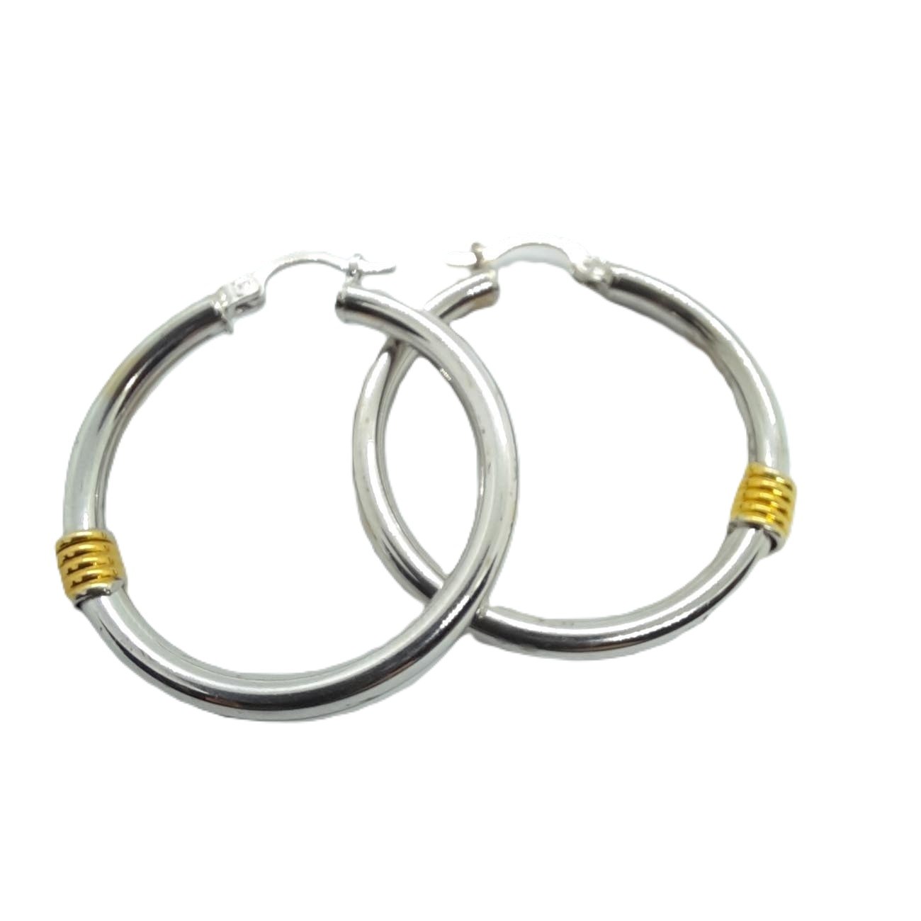 Λευκόχρυσα σκουλαρίκια κρίκοι Κ14 με χρυσή λεπτομέρεια