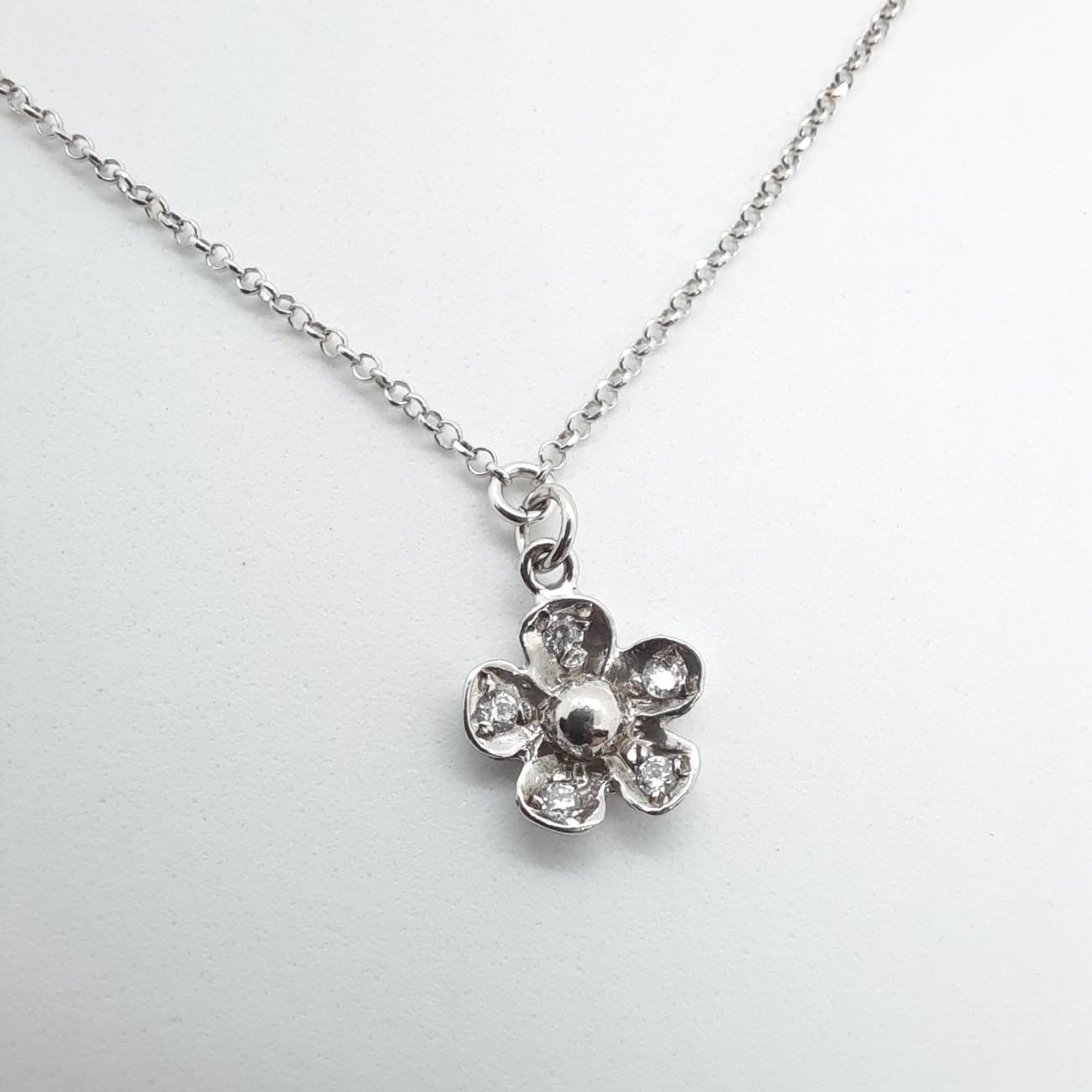 Ασημένιο κολιέ