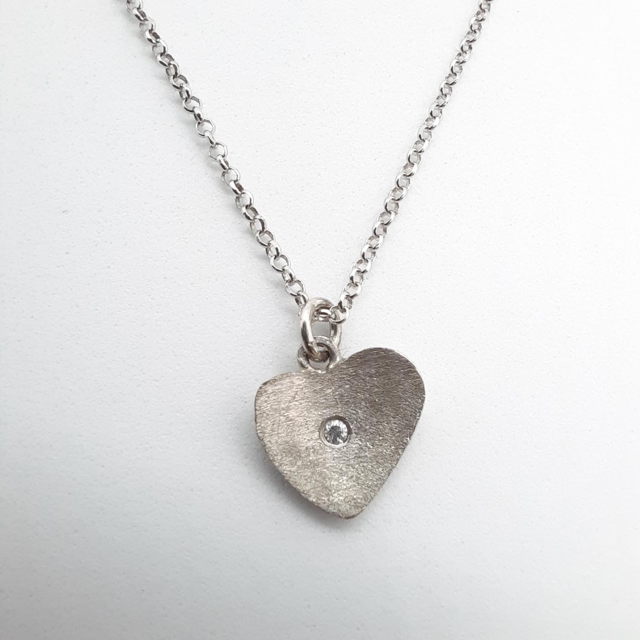 Ασημένιο κολιέ καρδιά ζαγρέ ζιργκόν