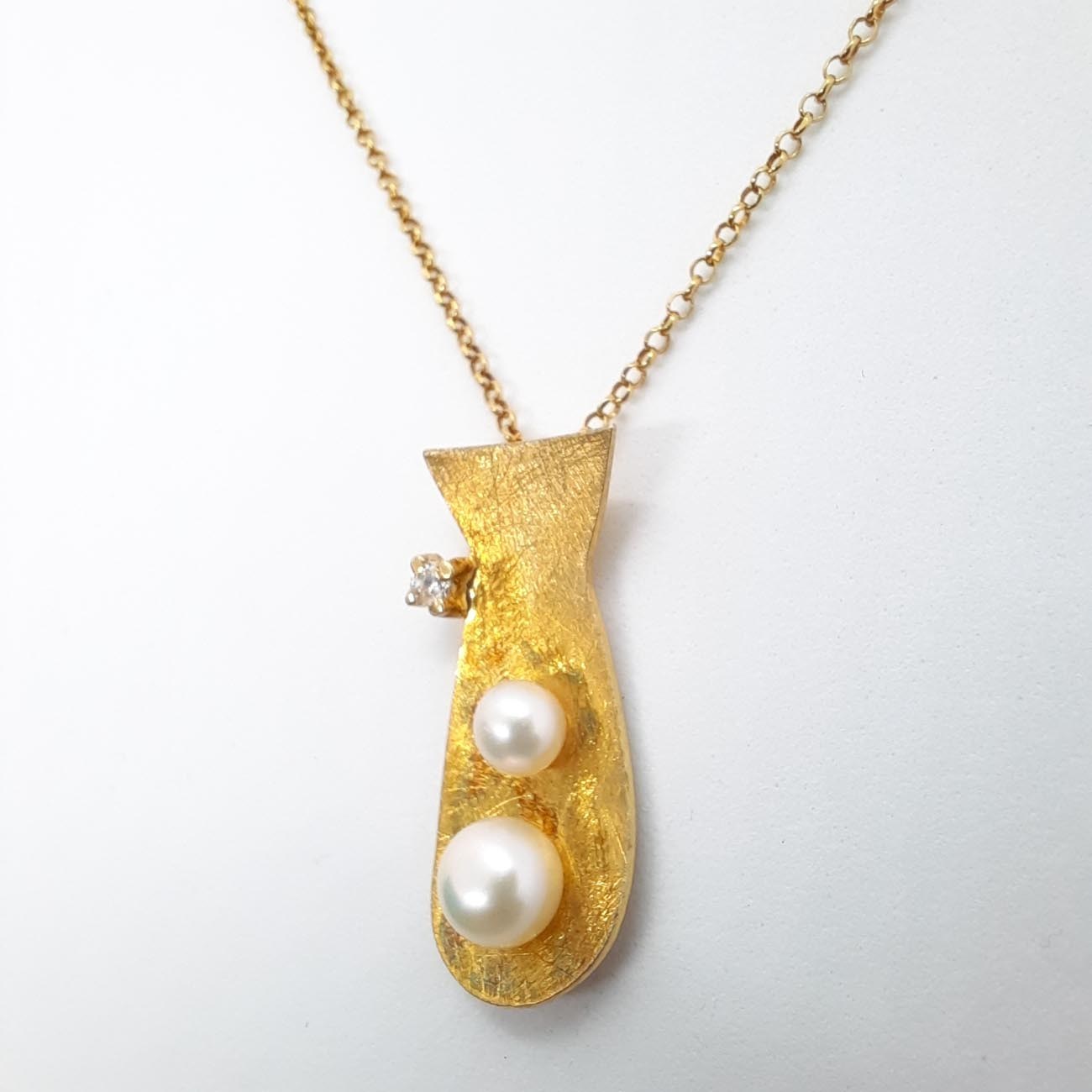 Ασημένιο επιχρυσωμένο κολιέ ψαράκι πέρλες