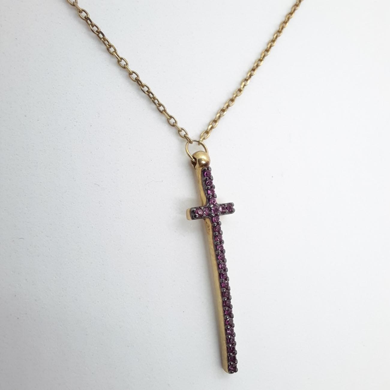 Επιχρυσωμένος σταυρός μωβ ζιργκόν με αλυσίδα