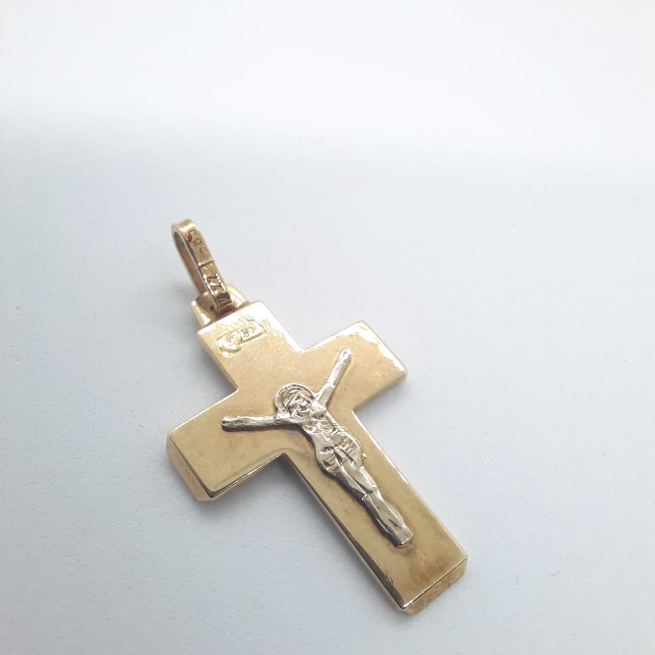 Χρυσός σταυρός Κ14