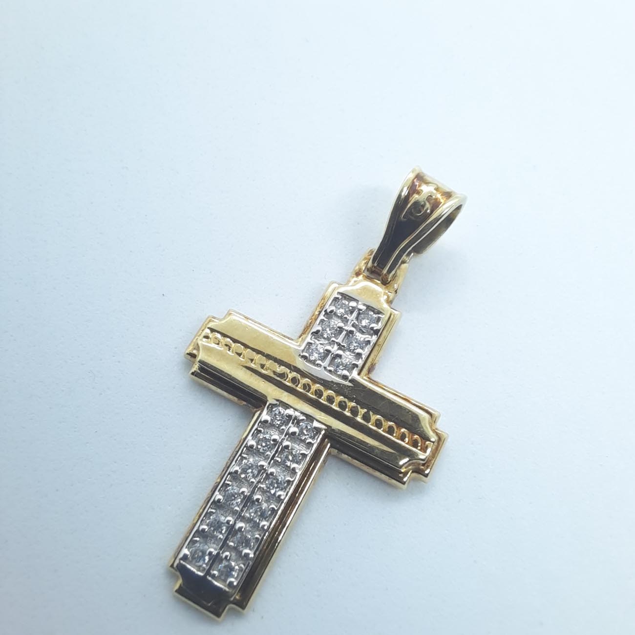 Χρυσός σταυρός με ζιρκόν Κ14 