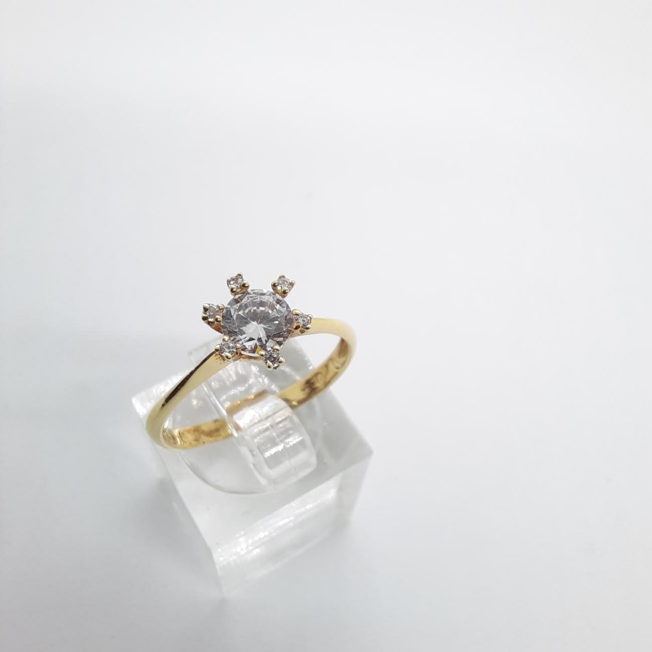 Δαχτυλίδι αρραβώνων phenomenon Κ14