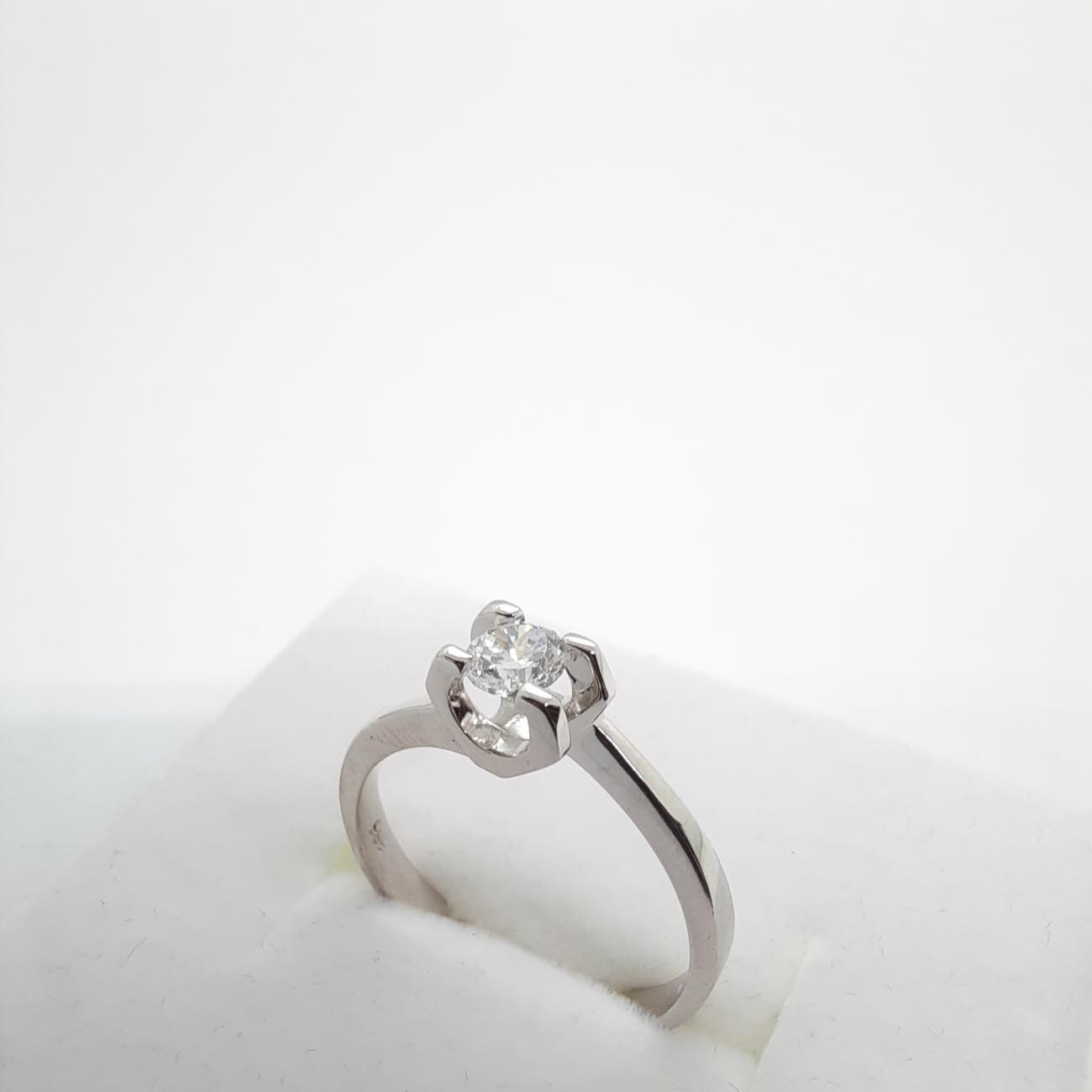 Λευκόχρυσο μονόπετρο Κ14