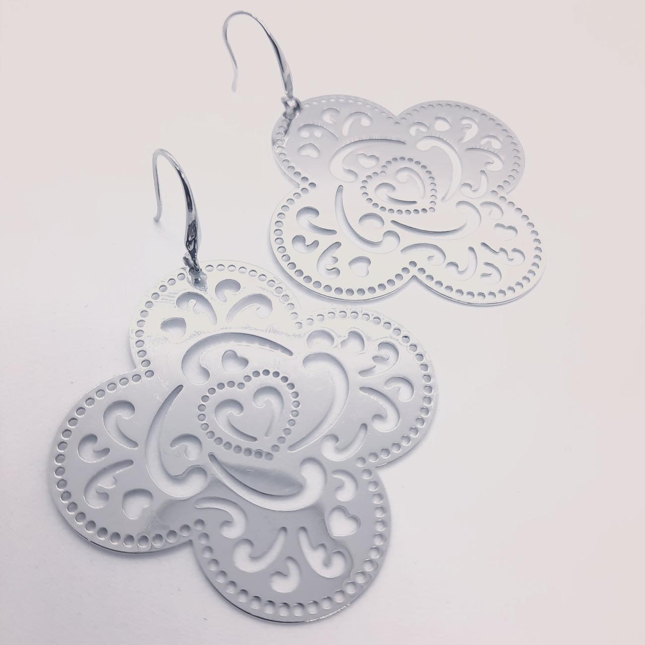 Ασημένια σκουλαρίκια