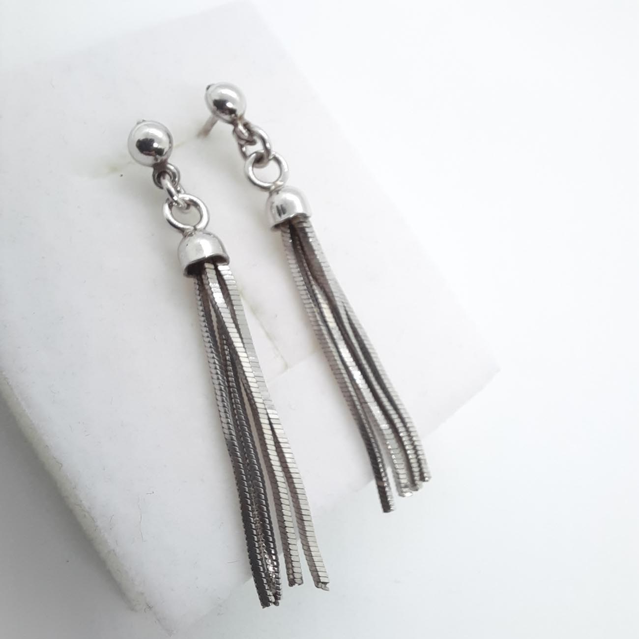 Ασημένια σκουλαρίκια