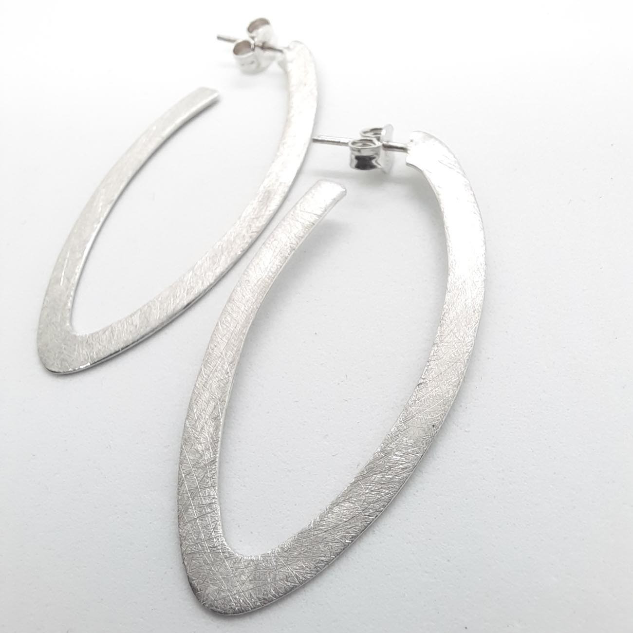 Ασημένια σκουλαρίκια μακριά οβάλ ζαγρέ