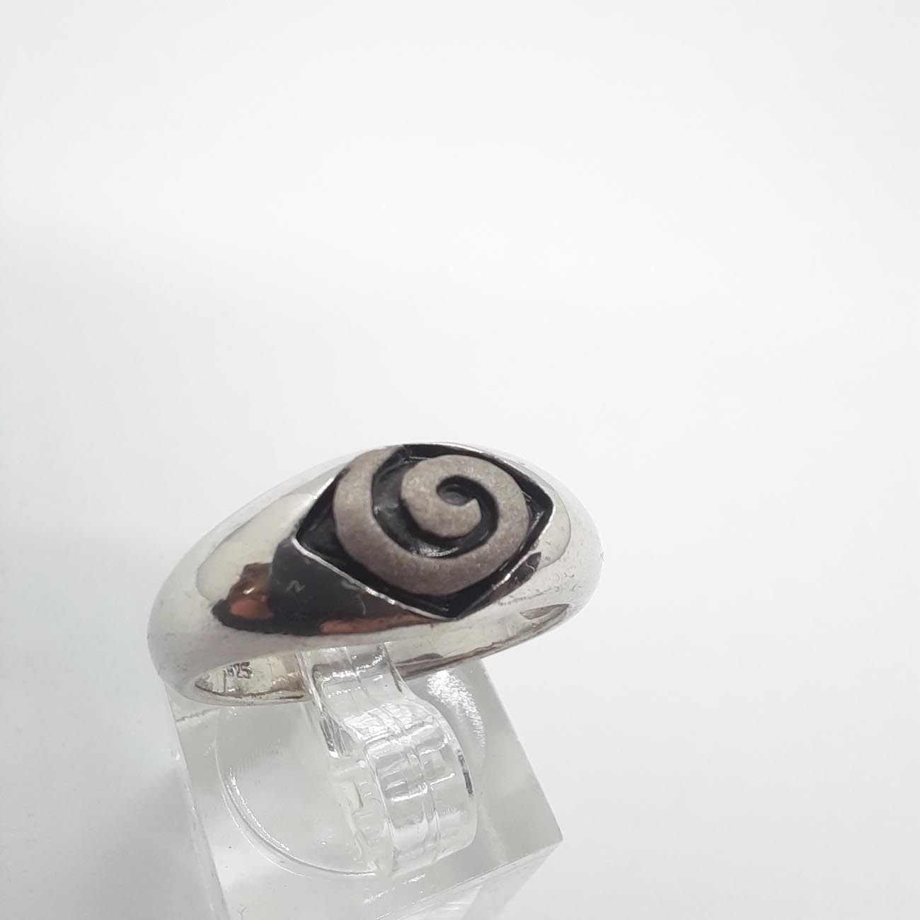 Ασημένιο δαχτυλίδι