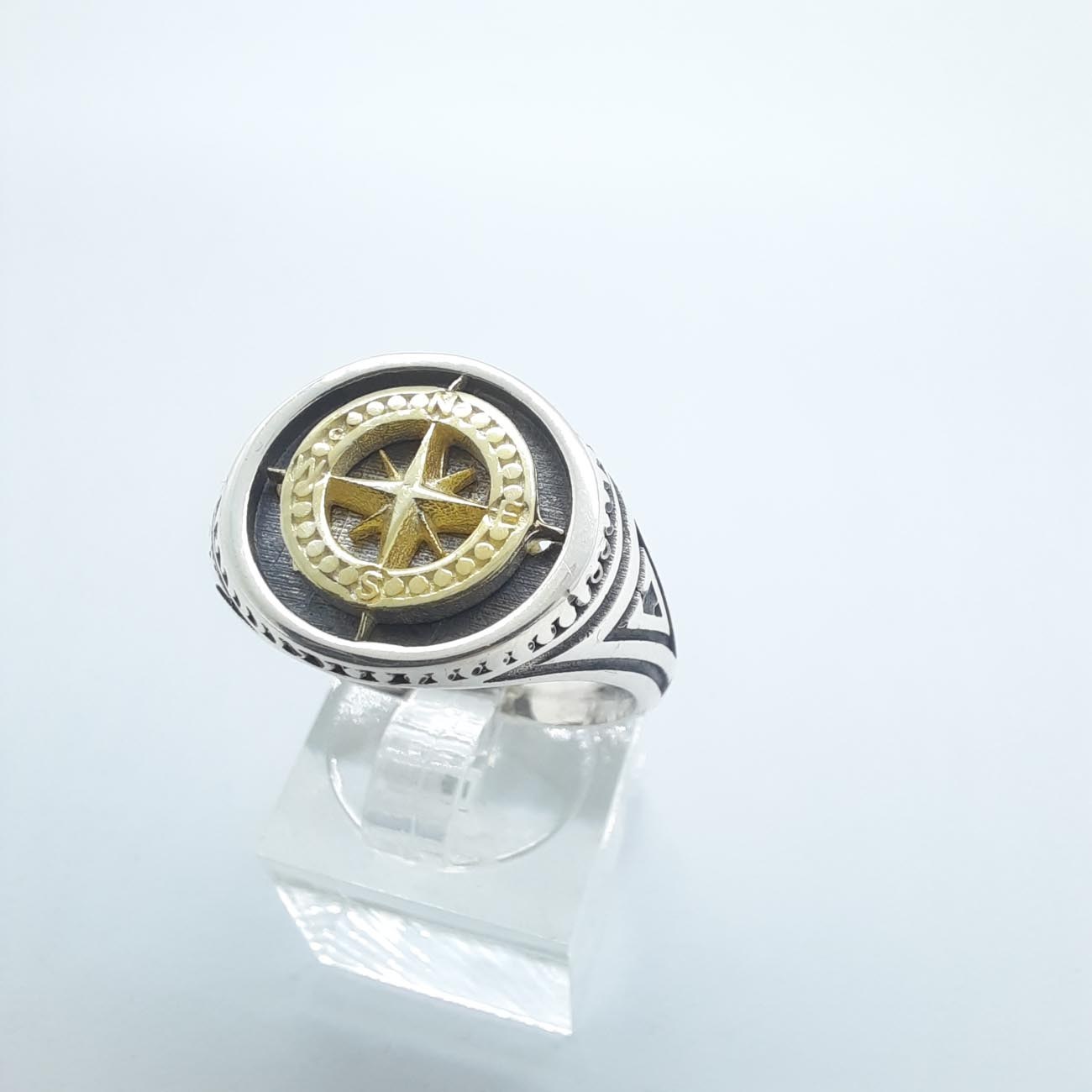 Ασημένιο δαχτυλίδι