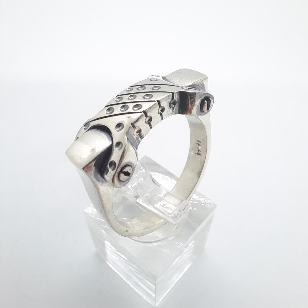 Ασημένιο δαχτυλίδι