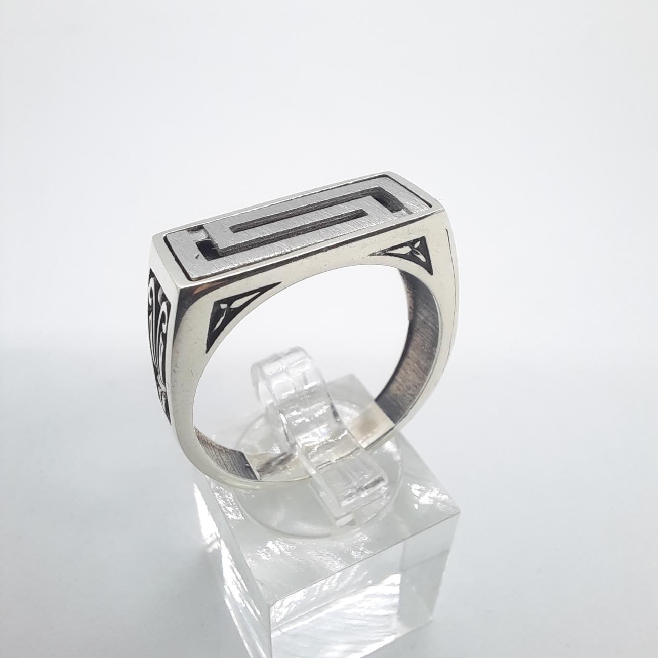 Ασημένιο δαχτυλίδι