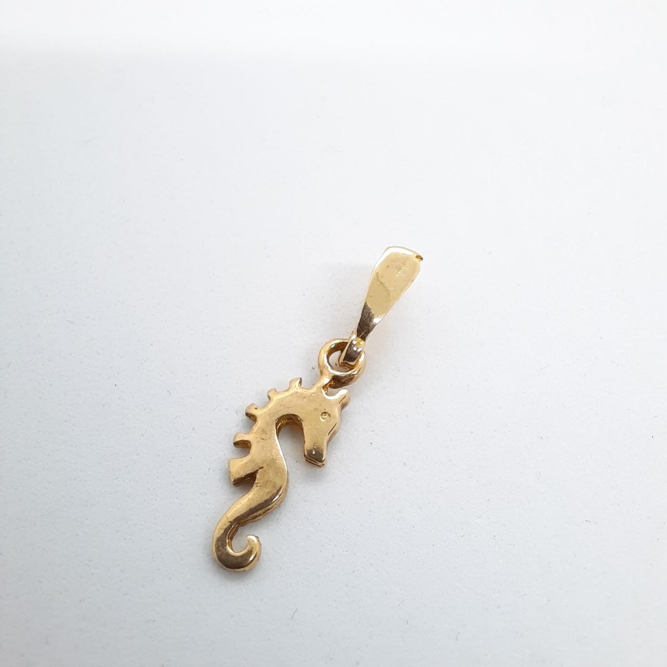 Χρυσός ιππόκαμπος μενταγιόν Κ14