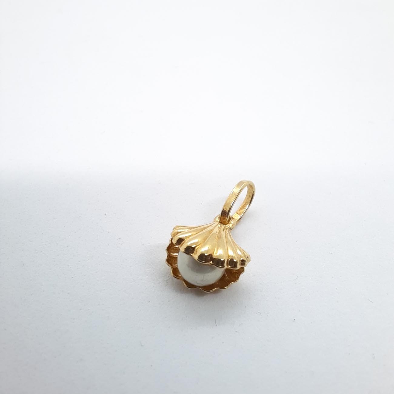 Χρυσό μενταγιόν Κ14