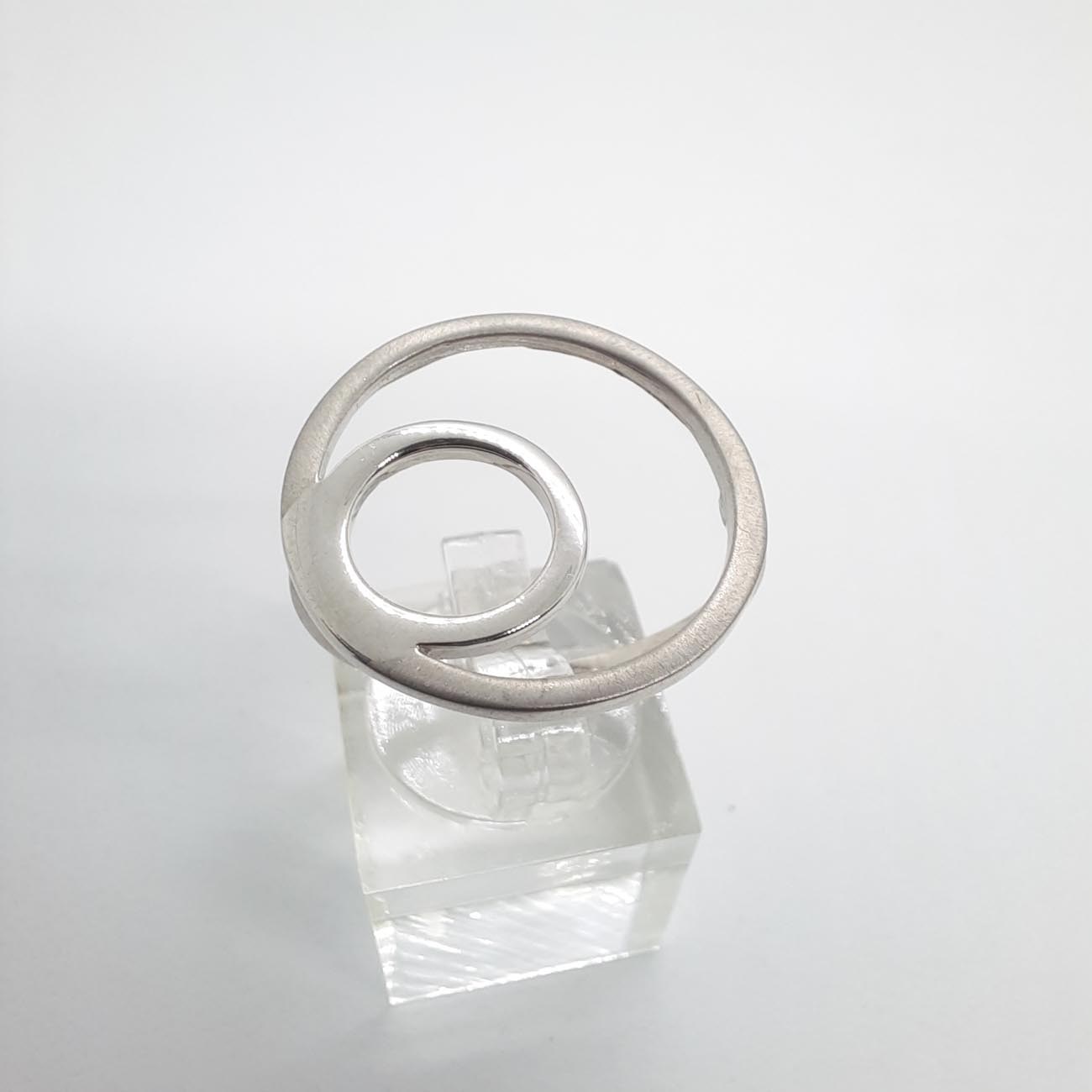 Ασημένιο δαχτυλίδι