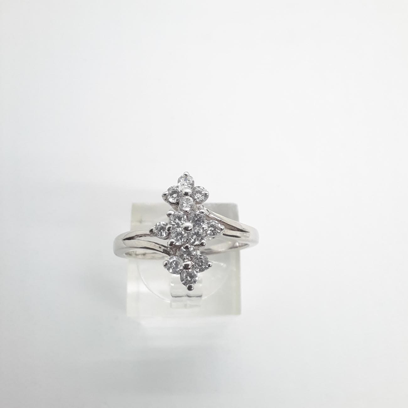 Ασημένιο δαχτυλίδι ζιργκόν