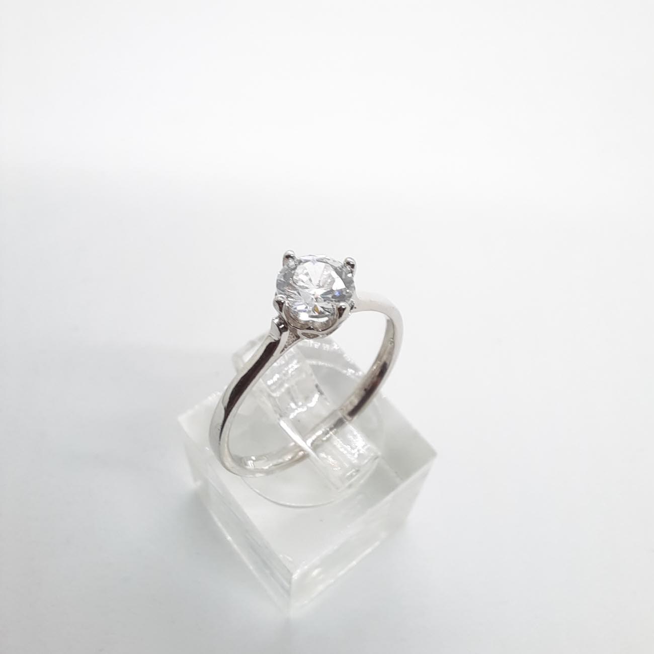 Ασημένιο μονόπετρο ζιργκόν