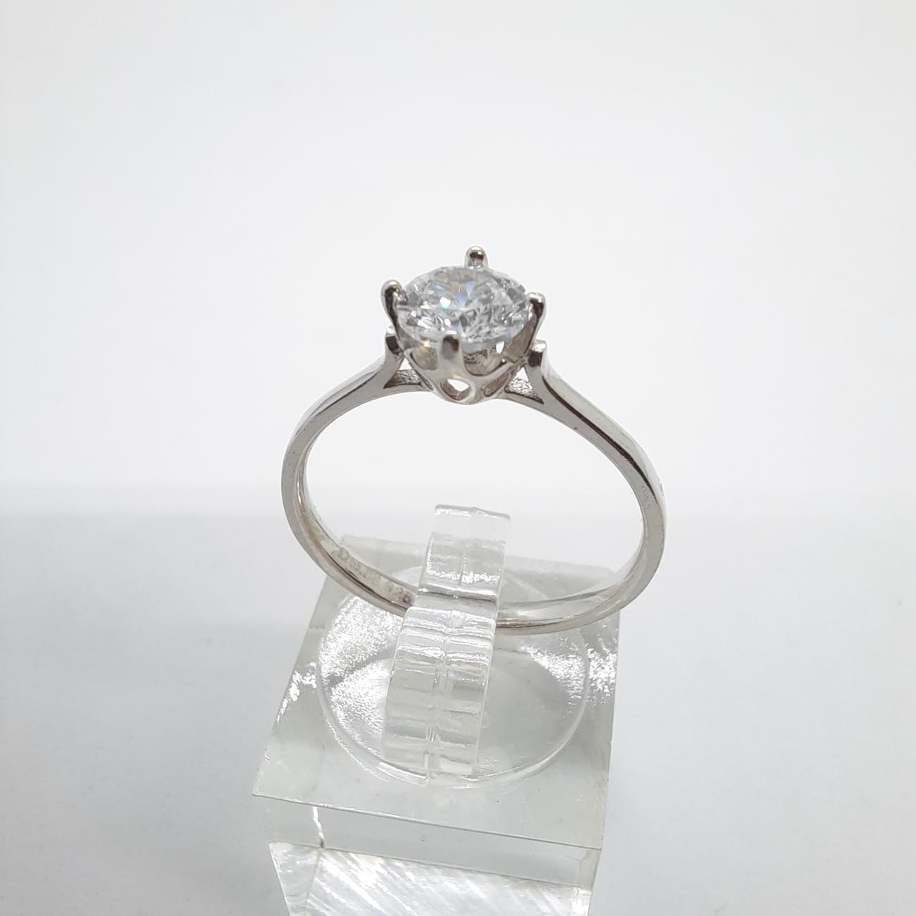 Ασημένιο μονόπετρο ζιργκόν