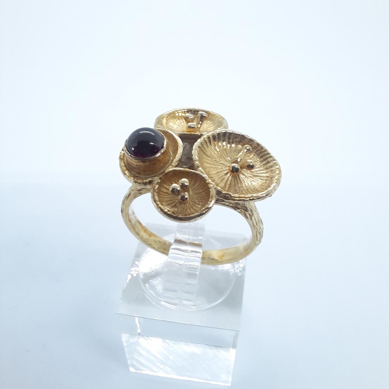 Ασημένιο επιχρυσωμένο δαχτυλίδι