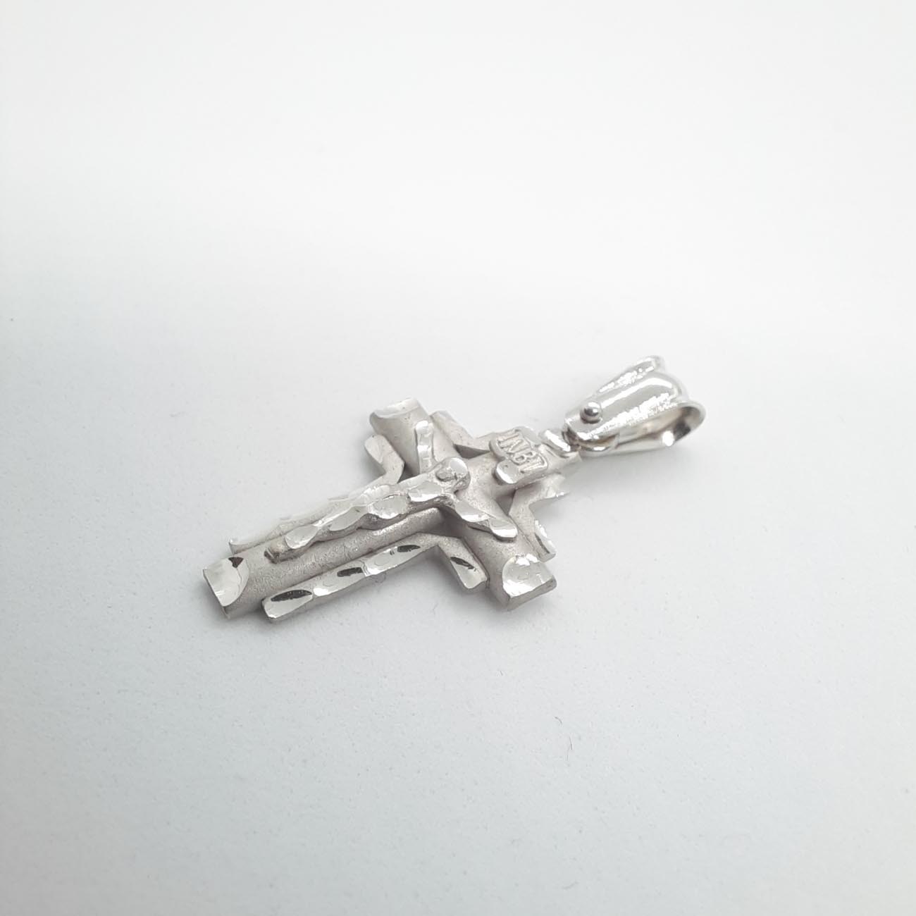 Λευκόχρυσος σταυρός Κ14 με Ιησού